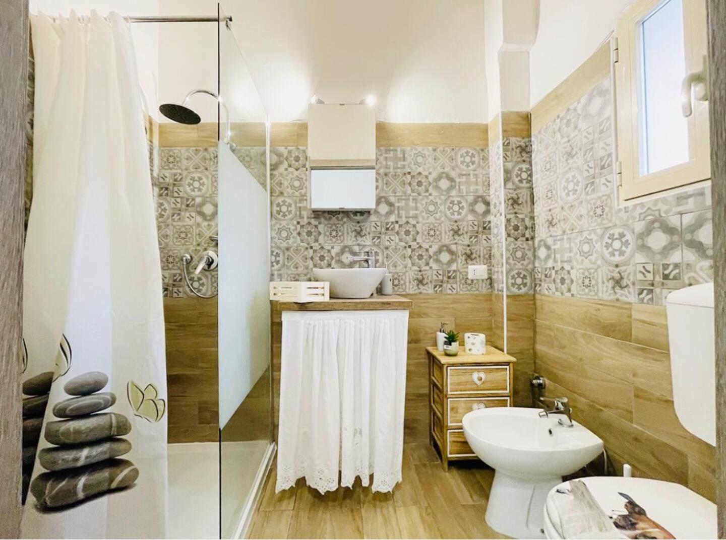 Porta Palazzo 15 Min - Suite Con Netflix & Wi-Fi تورينو المظهر الخارجي الصورة